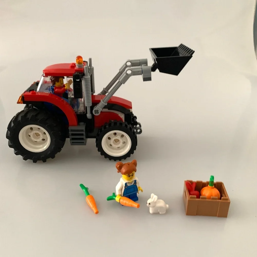 Lego City Tractor 60287 Ages 5+ Building Toy 148 pcs